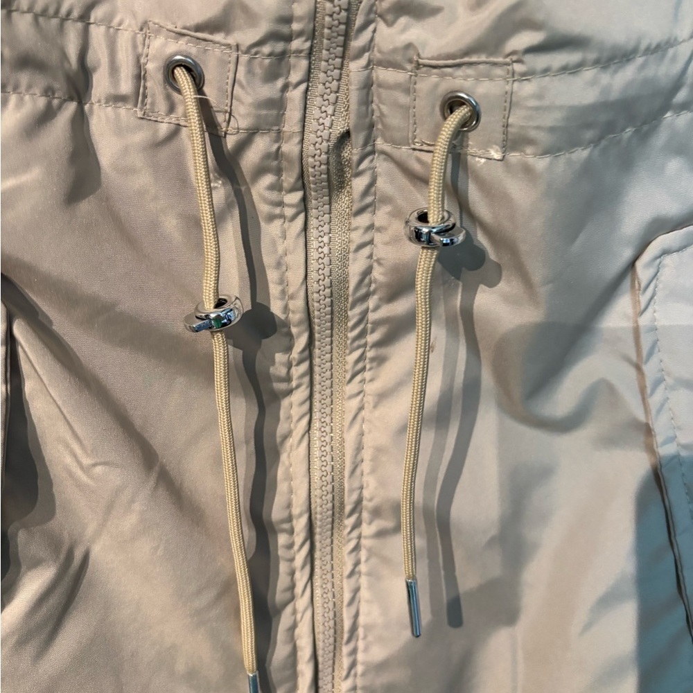 Big Chill Women's Beige Hooded Water Resist Windbreaker cinchwaist Jacket Small - Picture 10 of 16